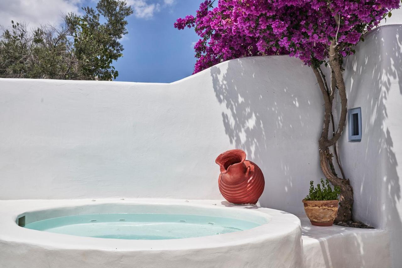 2 Bedroom Charming Villa With Outdoors Jacuzzi 메갈로호리 외부 사진